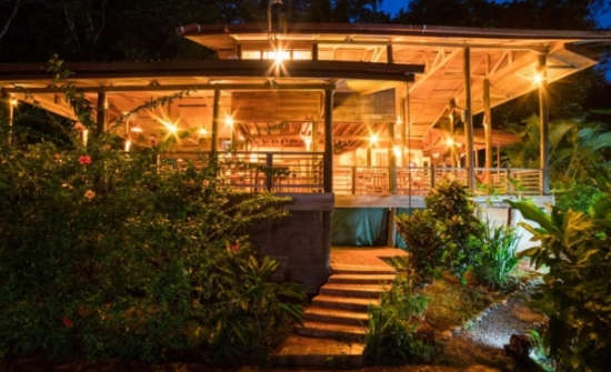 Samasati restaurant in the evening