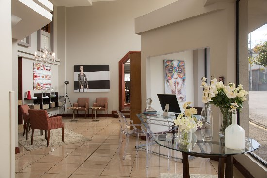 Parque del Lago Hotel lobby