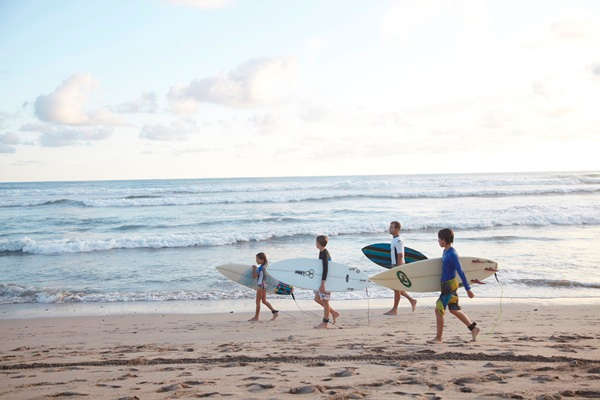 family surf resorts costa rica