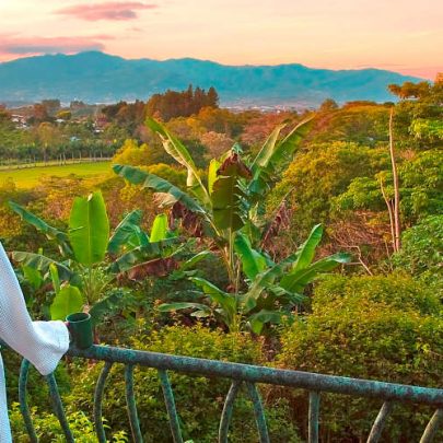 Costa Rica vs Hawaii for Honeymoon Vacation