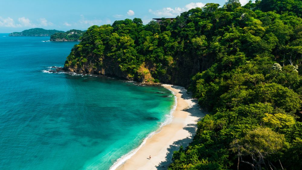 Costa Rica Pacific vs Caribbean Coast Four Seasons