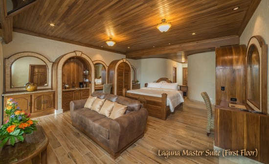 Laguna Master Suite (First Floor)