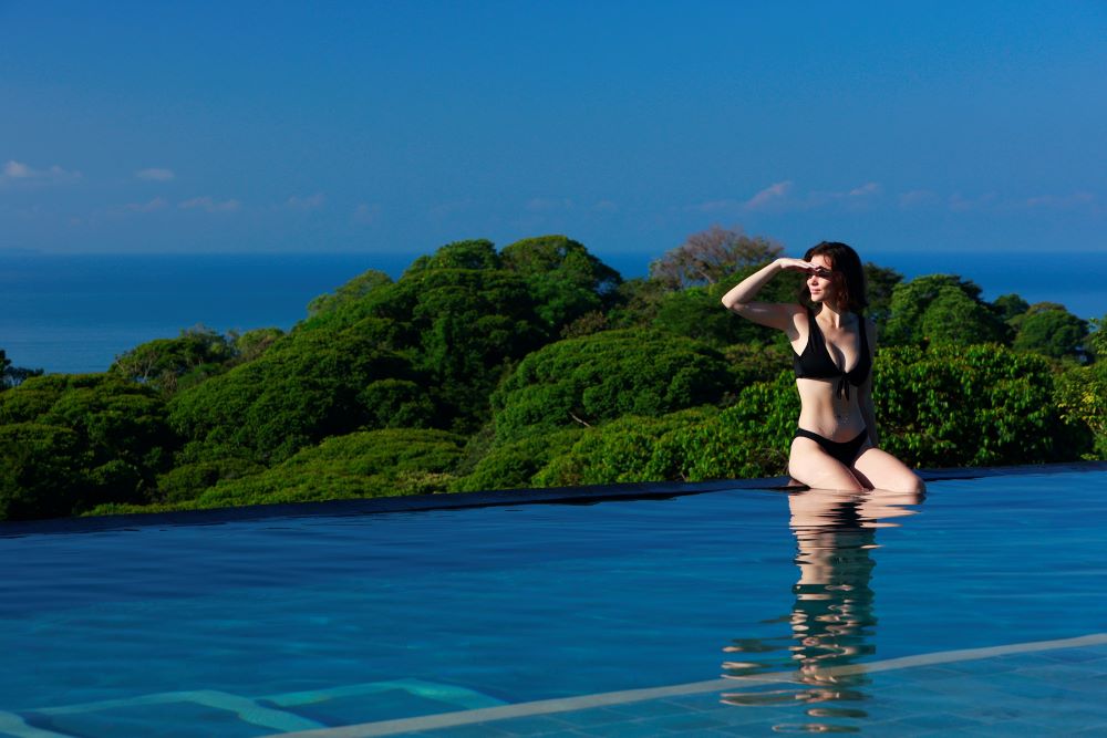 6 Costa Rica Holiday Travel Tips Pool Hotel 360