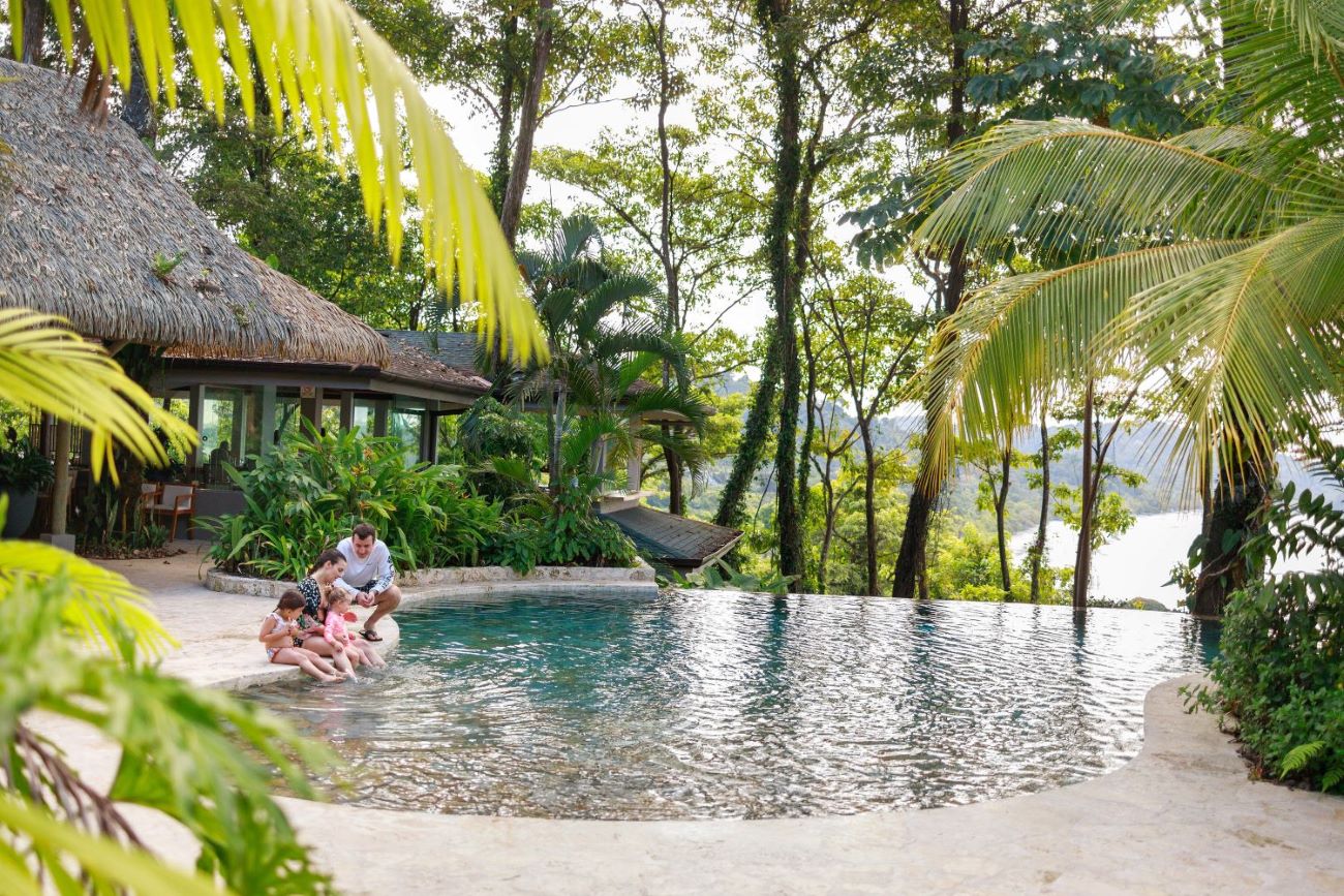 9 Top Tips For Easier Travel With Little Kids in Costa Rica