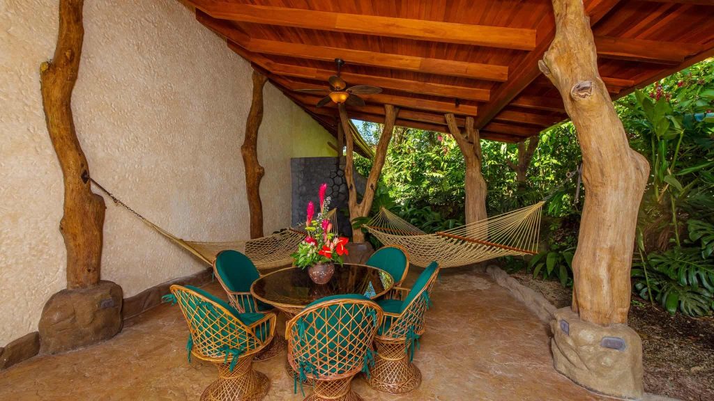 Falcon's Nest Covered Patio