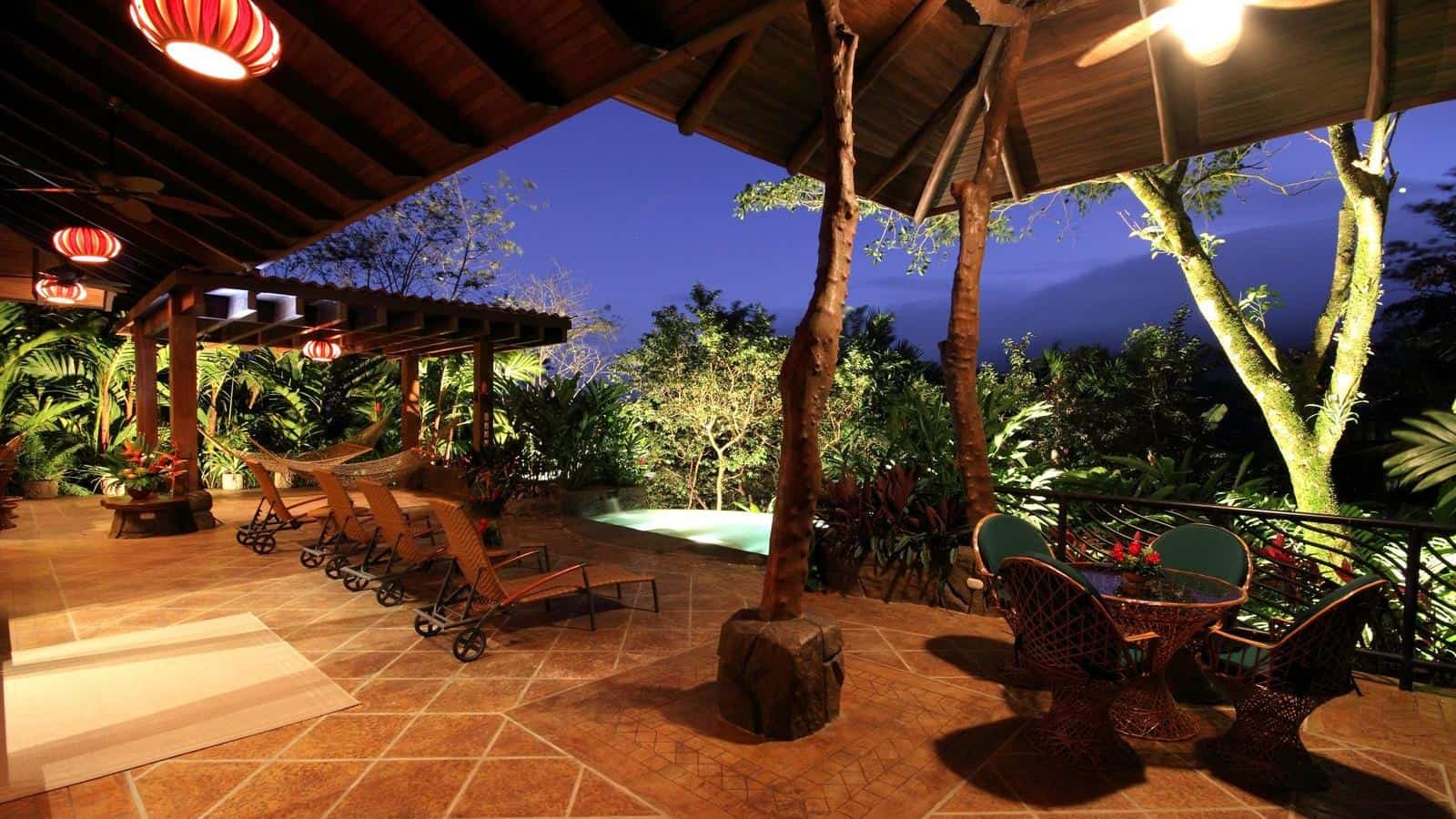 Villa Guayaba Patio and Pool