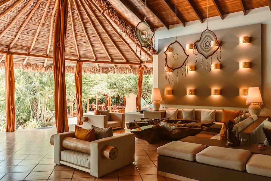 Cala Luna Boutique Hotel lobby