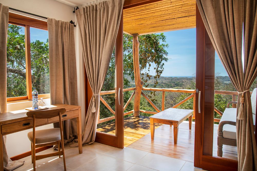 Surf, Sun & Serenity Tierra Magnifica Vista Suite